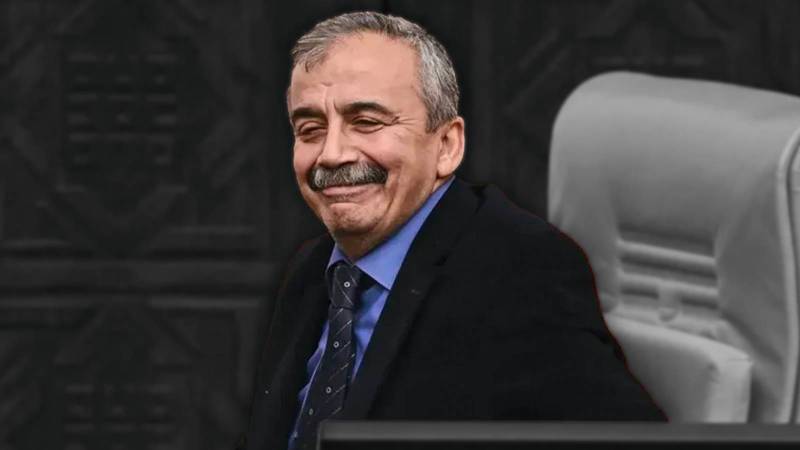 tbmm-baskanvekili-sirri-sureyya-onderin-naasi-neden-meclise-getirilmedi-sorusu-yanit-buldu-R6MQfu5Y.jpg